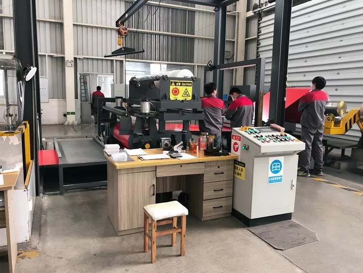 Jiangsu Xinyuanxing  Metal Products Co.,Ltd línea de producción del fabricante